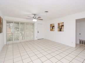 5542 Holly Street 207, Houston TX 77081