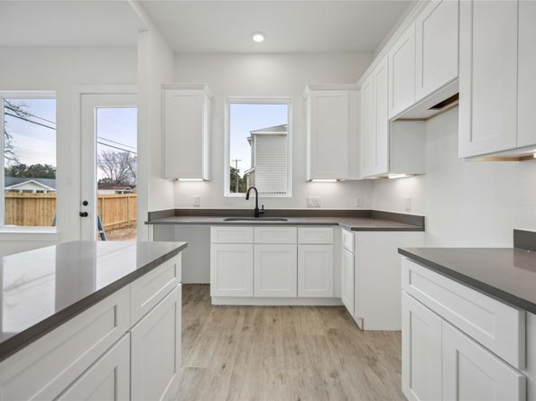 8107 Calhoun Road, Houston TX 77033