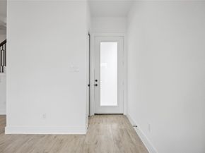 8107 Calhoun Road, Houston TX 77033