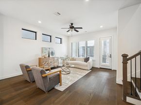 1122 Thompson Street, Houston TX 77007