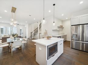 1122 Thompson Street, Houston TX 77007