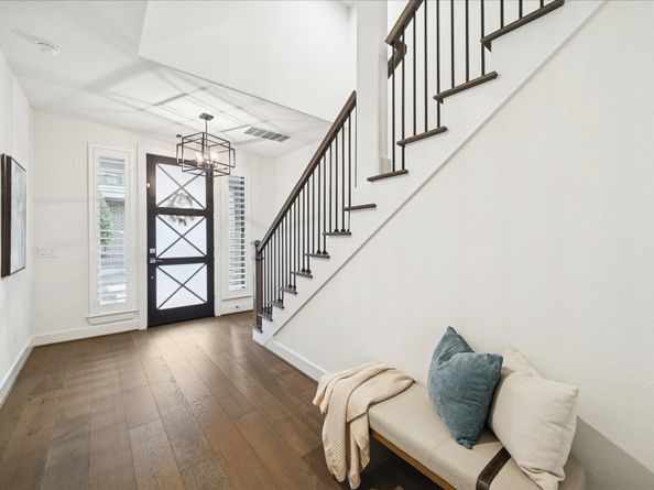 1122 Thompson Street, Houston TX 77007