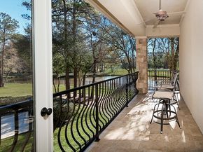 32 Palmer Woods Drive, The Woodlands TX 77381