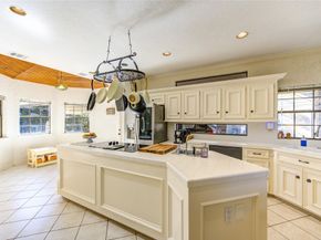 2203 Meadow Gardens Drive, Houston TX 77062