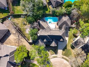 2203 Meadow Gardens Drive, Houston TX 77062