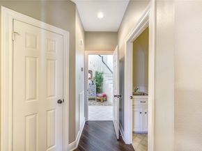 2203 Meadow Gardens Drive, Houston TX 77062