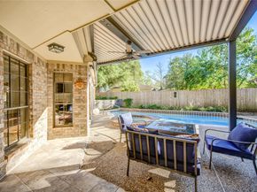 2203 Meadow Gardens Drive, Houston TX 77062