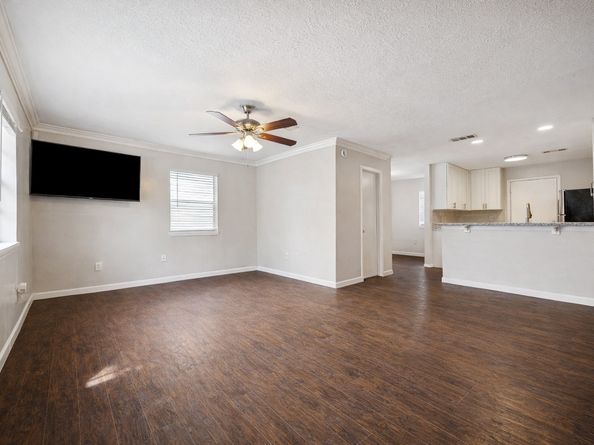 2614 Cleburne Street, Houston TX 77004