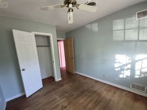 5210 W 43rd Street, Houston TX 77092