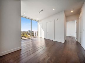 1711 Allen Parkway 1802, Houston TX 77019