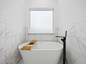 6734 Paris Street AB, Houston TX 77021