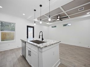 6734 Paris Street AB, Houston TX 77021