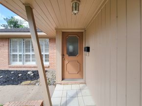 5442 Kinglet Street, Houston TX 77096