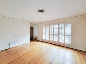 5442 Kinglet Street, Houston TX 77096