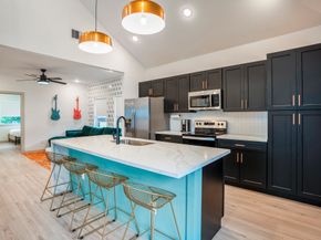 4121 Woodleigh Street, Houston TX 77023