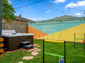 4121 Woodleigh Street, Houston TX 77023