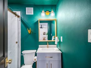 4121 Woodleigh Street, Houston TX 77023