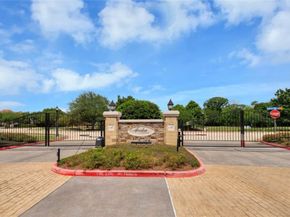 6102 Logan Creek Lane, Sugar Land TX 77479