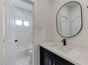 4531 Creekmont Drive, Houston TX 77091