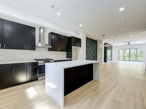 4531 Creekmont Drive, Houston TX 77091