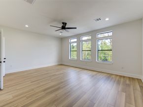4531 Creekmont Drive, Houston TX 77091