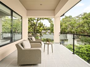 2006 Suffolk Drive, Houston TX 77027
