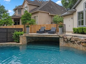 63 W Horizon Ridge Place, The Woodlands TX 77381