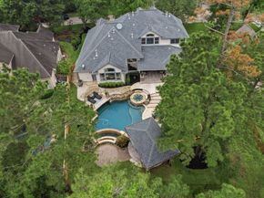 63 W Horizon Ridge Place, The Woodlands TX 77381