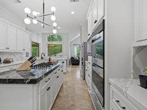 63 W Horizon Ridge Place, The Woodlands TX 77381