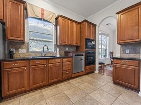 27 Sovereign Way, Conroe TX 77384