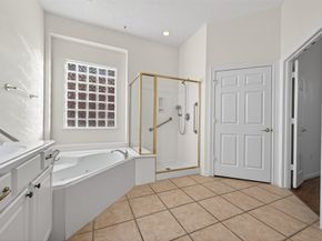 27 Sovereign Way, Conroe TX 77384