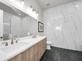 2016 Blodgett Street, Houston TX 77004