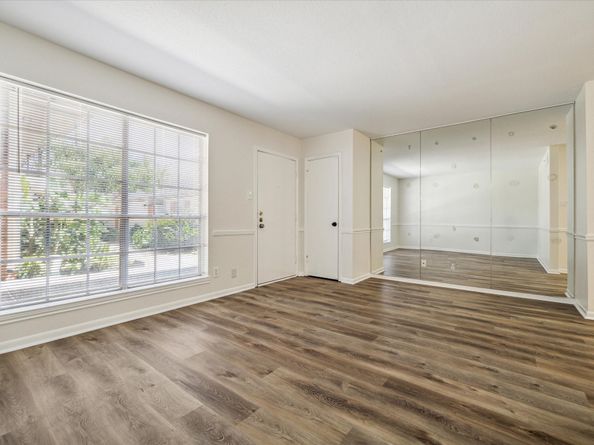 11540 Chimney Rock Road 128, Houston TX 77035