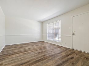 11540 Chimney Rock Road 128, Houston TX 77035