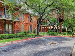 11540 Chimney Rock Road 128, Houston TX 77035