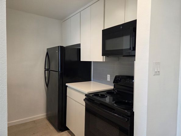 10075 Westpark Drive 78, Houston TX 77042