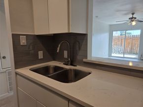 10075 Westpark Drive 78, Houston TX 77042