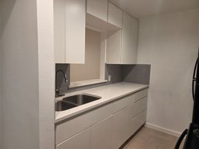 10075 Westpark Drive 78, Houston TX 77042