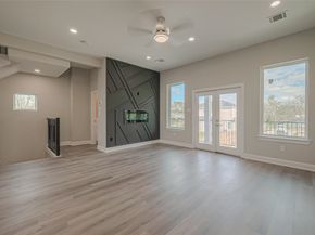 4746 S Mallow Street E, Houston TX 77033