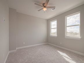 4746 S Mallow Street E, Houston TX 77033