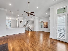 2711 Arabelle Grove, Houston TX 77007