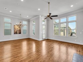 2711 Arabelle Grove, Houston TX 77007