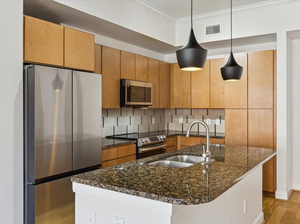 300 St Joseph Parkway 204, Houston TX 77002