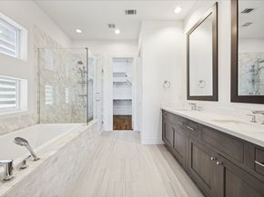 1243 W 15th 1/2 Street, Houston TX 77008