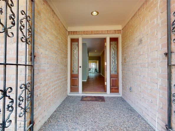 12618 Misty Valley Drive, Houston TX 77066