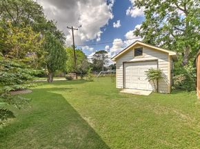6946 Cole Creek Drive, Houston TX 77092