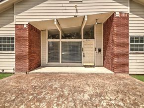 6946 Cole Creek Drive, Houston TX 77092