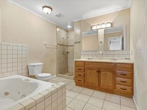 6946 Cole Creek Drive, Houston TX 77092
