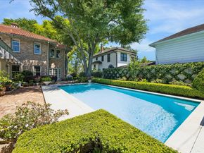 220 Westmoreland Street, Houston TX 77006