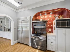 220 Westmoreland Street, Houston TX 77006